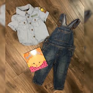 Genuine kid shirt+GAP denim overall+a book